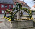 Bild: le
Der Brunnen auf dem Luitpoldplatz ist für die Osterzeit geschmückt.