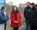 Bild: wro
Am Kornthaner Weiher trafen sich MdB Tina Winklmann, Anna Klupp, Kreistagsmitglied und Kreis-Fraktionschef von Bündnis 90/Die Grünen Josef Schmidt und Staatssektretärin Dr. Ophelia Nick (von links).