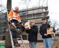 Bild: Pressestelle Stadt Weiden i.d.OPf./exb
Pestalozzischüler bauen Nistkästen für Vögel im Stadtgebiet