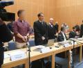 Archivbild: Gabi Schönberger
Die Verteidiger Gunter Haberl (ab Zweiter von links), Michael Haizmann, Philip Roth (Vierter von links), Rouven Colbatz (Dritter von rechts) und Jörg Meyer (rechts) plädierten am Dienstag im WSW-Prozess.,