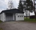 Bild: fz
Ein schmuckes Feuerwehrhäusl in Meerbodenreuth wird abgerissen. Dieses Jahr beginnt der Neubau. Nächstes Jahr soll das neue Löschfahrzeug LF 10 hineinfahren, das im alten keinen Platz hätte.