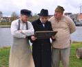 Archivbild: ubb
Heuer wird die fünfte Staffel der historischen Führungen wiederholt. Dabei gibt es auch wieder Schauspielszenen im Fischhofpark.