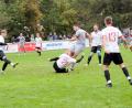 Archivbild: hho
Der Waldershofer Julian Schindler (graues Trikot) zieht in der Partie gegen die SpVgg Wiesau (2:1) ab.Am Wochenende beginnt in der Kreisliga Süd mit vier Nachholspielen die Rest-Rückrunde. Der TSV Waldershof empfängt den FC Lorenzreuth, die Wiesauer treten beim TSV Bärnau an.