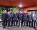 Bild: Feuerwehr Tirschenreuth/exb
Der neue Vorstand und die Kommandanten der Feuerwehr Tirschenreuth: (von links) Franz Häring, Christian Nickl, Paulus Mehler, Thomas Heger, Jörg Wiedemann, Peter Trottmann, Michael Schwarz, Markus Mayer, Thomas Sladky, Rainer Burkhard, Christian Nurtsch, Matthias Haulena und Bürgermeister Franz Stahl.