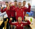 Bild: otr
So sehen Sieger aus: Nach dem 6:2-Sieg in Kaiserslautern dürfen sich die Kegler des SC Luhe-Wildenau jetzt schon auf eine weitere Saison in der 2. Bundesliga freuen.