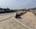 Bild: Staatliches Bauamt Amberg-Sulzbach
Noch ist der Radweg entlang der B15 bei Altenstadt/WN nicht fertig. Das Staatliche Bauamt rechnet mit einem Abschluss bis zu den Pfingstferien.