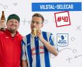 Bild: Gube, Marina
Leckere Fehlpass-Folge: Faktenschecki (mit Bier) und Tracer (mit Banane) sprechen unter anderem über die Vilstal-Selecao, die neue Spielgemeinschaft Kastl-Utzenhofen und übers Truppenübungsplatz-Derby in der Bezirksliga.