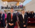 Bild: bk
Leopold Strobel und Robert Prölß (von links) legen in Vilseck ihr Konfirmationsversprechen ab.