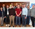 Bild: bgm
Benedikt Jesse (vorne, Vierter von links) ist als Vorsitzender der JU Neustadt Nachfolger von Ulrich Kißler (Dritter von rechts). Benedikt Grimm (Zweiter von rechts) und Julian Gröger (vorne, Dritter von links) wurden aus den Reihen der Jungen Union verabschiedet.
