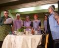 Bild: Mandl
Die Ratschkathln ziehen alle Register: Im Bild (von links) Martina Ippisch, Birgit Fuchs, Christina Richthammer, die namensgleichen Renate Weiß sowie Kathrin Weiß.