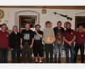 Bild: mrr
Den Siegern im Dorfpokal- und Osterschießen gratuliert Schießleiter Georg Dotzler (links) und Vorsitzender Heiner Graf (rechts).