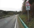 Symbolbild: pi
Schilder mit Kröten weisen an den Straßen mit grünen Schutzzäunen auf die Amphibien hin. Schilder mit Kröten weisen an den Straßen mit den grünen Schutzzäunen auf die Amphibien hin. Der Krötenschutz ist eine der Aufgaben, denen sich die Kreisgruppe des Bund Naturschutz Schwandorf seit Jahren widmet.