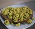 Bild: Jakob Graf
Scrambled Tofu passt am besten zu/aufs Brot.