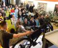 Bild: Kunz
Auch ein E-Bike kommt unter den Hammer. Das Eröffnungsangebot liegt bei 20 Euro. Am Ende werden 200 Euro dafür bezahlt.