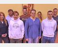 Bild: whü
Führen die Tennisfreunde Oberbibrach in den nächsten Jahren an: Inge Hösl, Martin Schmid, Yannick Hösl, Patrick Götz, Norbert Schecklmann, Anna Götz, Korbinian Meier und Johannes Ruder (von links).
