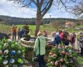 Bild: Markus Fichtner/exb
Auch der Osterbrunnen in Sinnleithen wurde besichtigt.