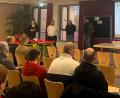 Bild: wec
Einige BRK-Mitglieder stehen beim Infoabend in der Aula der Grundschule Ebermannsdorf Rede und Antwort (von links): Maximilian Herbst, Tobias Hofmann, Thorsten Schmid und Christian Mötsch.