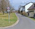 Bild: ld
Der Kanal im Lohweg – Bauabschnitt BA II - steht an und kostet 200.000 Euro. 140.000 Euro werden an Zuschüssen erwartet. Das Projekt, das schon Jahrzehnte im Gespräch ist, befindet sich nun auf der Zielgeraden.
