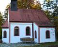 Bild: no
Die Kapelle St. Johannes in Stifterslohe wird für reguläre Gottesdienste, aber gerne auch für persönliche Anlässe wie Hochzeiten, Taufen, Dankfeiern oder Trauermessen genutzt.