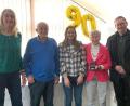 Bild: dpe
Gratulationscour zum 90. Geburtstag (von links): Zweite Bürgermeisterin Susanne Lindner, Diete Austr, Enkelin Emilia, die Jubilarin Berta Aust und Pfarrvikar Christian Preitschaft.