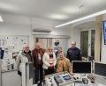 Bild: Hubert Rosner/exb
Wilfried Roeb, SPD-Ortsvorsitzender Hubert Rosner, Astrid Schuster, Claudia Summer und Lia Zimmermann (von links) beim Besuch der PI Waldsassen zusammen mit Erstem Polizeihauptkommissar Harald Fuchs.