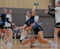 Archivbild: G. Büttner
Aileen Häuber (am Ball) und die HSG Weiden wollen beim HV Oberviechtach am Sonntag gewinnen und den Gastgebern nicht bei der Meisterparty zusehen.