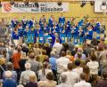 Bild: u
Unter das "Starke Frauen“ stellt das Musikzug-Orchester in der Schulturnhalle ihr Osterkonzert. Dirigent Marcus Hoffmann (vorne Mitte) feiert dabei seine Konzertpremiere.