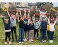 Bild: Iris Thoma/exb
Die Ostereiersuche des Fördervereins freute die Mädchen und Jungen.