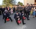 Bild: frd
Auf "Mini-Feuerwehrautos" geht's zum zum "Auftanken". Die Nunzenrieder Feuerwehrleute müssen beim Patenbitten einige Aufgaben lösen.