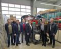 Bild: Freie Wähler Tirschenreuth/exb
Die Freien Wähler besuchten Motorentechnik Völkl in Tirschenreuth.