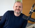 Bild: Marina Gube
Thilo Komma-Pöllath zu Gast im Podcast-Studio: Im "Kulturkiosk" spricht er über sein Buch "Ich habe Wut und Hass besiegt".