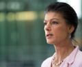 Bild: Jonathan Penschek/dpa
Die Abkehr vom Verbrenner-Aus? Sahra Wagenknecht schlägt eine "neue Verbrennergeneration" vor.