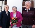 Bild: mab
Zum Diamantenen Hochzeitsjubiläum gratuliert namens des Marktes auch Zweite Bürgermeisterin Gabi Wittleben (links).