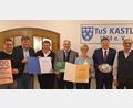 Bild: jp
Von links: Volker Richter, Norbert Bleisteiner, Albert Keller und Thomas Graml, Barbara Hernes, Stefan Braun und Gert Steuerl.