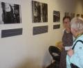 Bild: fz
Die Ausstellung "gesichtslos" in der VHS Weiden dokumentiert in Bildern und Texten verborgene Lebenswelten von Frauen in der Prostitution.