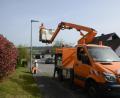 Bild: bey
In Pleystein werden derzeit in die Straßenlaternen stromsparende LED-leuchten eingebaut.