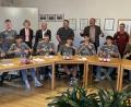 Bild: Krones
Gutgelaunte Sportlerinnen und Sportler nach der Ehrung im Rathaus in Freihung.