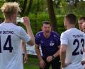 Bild: ham
Klare Ansage von Detag-Trainer Tom Gietl in der Trinkpause. Die Wernberger siegten gegen die SG Silbersee mit 3:2.