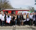 Bild: prh
Werbepartner und Sicherheitskräfte wurden bei der Pressekonferenz des Organisations-Teams des 12. NOFI-Laufs über den Stand der Vorbereitungen informiert und bekamen dabei auch das neue Finisher-Shirt präsentiert.