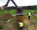 Bild: bkr
Mit dem Kanal- und Wasserleitungsbau geht es in Witzlasreuth wieder weiter. Bis Mitte November sollen die umfangreichen Arbeiten abgeschlossen sein.