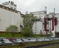 Bild: Wolfgang Steinbacher
Die Firma Ireks aus Kulmbach betreibt in Sulzbach-Rosenberg die Malzfabrik nahe dem Bahnhof. Bis zu 80 Tonnen Getreide können hier täglich zu Malz verarbeitet werden. Dabei entsteht auch Wasserdampf, der als Abwärme - so eine mögliche Überlegung - weiter genutzt werden könnte.