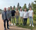 Bild: e
Bürgermeister Roland Strehl (von links) mit Tobias Heckmann, Schatzmeister Stefan Meier, Dominik Schönwetter, Vorstand Thomas Kick, Schriftführer Christian Baldauf und Jugendwart Björn Letz.