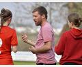 Bild: Hubert Ziegler
Simon Eisinger, Trainer des TSV Theuern, muss mit Personalproblemen kämpfen.