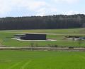 Bild: gf
Konkrete Formen nimmt die Erweiterung des Gewerbegebiets Gebenbach-West an, das sich westlich (im Hintergrund) des Unternehmens Hammermeister und der Biogasanlage erstrecken soll.
