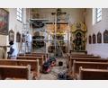 Bild: le
Die seit Jahren andauernden Sanierungsarbeiten in der Nikolauskirche stehen kurz vor ihrem Abschluss. Aufatmen bei Pfarrer Max Früchtl und den Verantwortlichen der Kirchenverwaltung St. Johannes der Täufer.