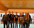 Bild: Schützenverein Wildenau/exb
Die Siegerehrung des Königs- und Bürgerschießens stand beim Schützenverein Wildenau an. Im Bild (von links) Schützenmeister Stephan Trautner, Gauschützenmeister Florian Greil, Vorjahresjugendkönig Ben Dumler, Jugendkönig Lukas Mark, Schützenkönigin Lisa Betz, Dritter Bürgermeister Hans Klupp, Vorjahreskönig Wolfgang Mark und Sportleiterin Angela Petersohn.