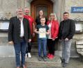 Bild: Nicole Schneider/exb
Von links nach rechts: Reiner Butz, Hans-Jürgen Schneider, Johanna Schneider, Martina Lorenz, Rainer Rewitzer und in der Mitte Max Wild.