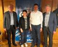 Bild: Adalbert Zölch/exb
Geschäftsführerin Marion Forster (Zweite von links) erläuterte Stellvertretendem Kreisvorsitzenden Johannes Reger, Ortsvorsitzendem Adalbert Zölch und Bürgermeister Lothar Müller (von links) die Pläne für die Kinderbetreuung.