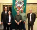 Bild: jma
Bei der Jägerkameradschaft Auerbach arbeiten künftig (von links) Roland Schleicher, Gabi Schleicher, Marco Haslbeck und Ulrich Schomann zusammen. Rechts der scheidende Vorsitzende Reiner Thanner.