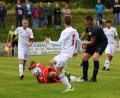Bild: Dieter Jäschke
Der FC Dießfurt stemmt sich (wie im Bild gegen den FC Tremmersdorf) nicht nur gegen Gegentore, sondern auch gegen den Abstieg: In den Spielen bei der DJK Irchenrieth am Freitag und gegen den TSV Eslarn am Sonntag muss der Tabellenvorletzte kräftig punkten.